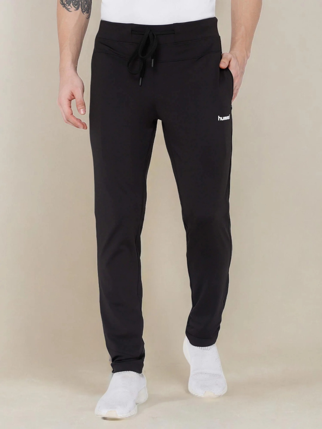 Danny Men Polyester Black Training Pant Hummel India