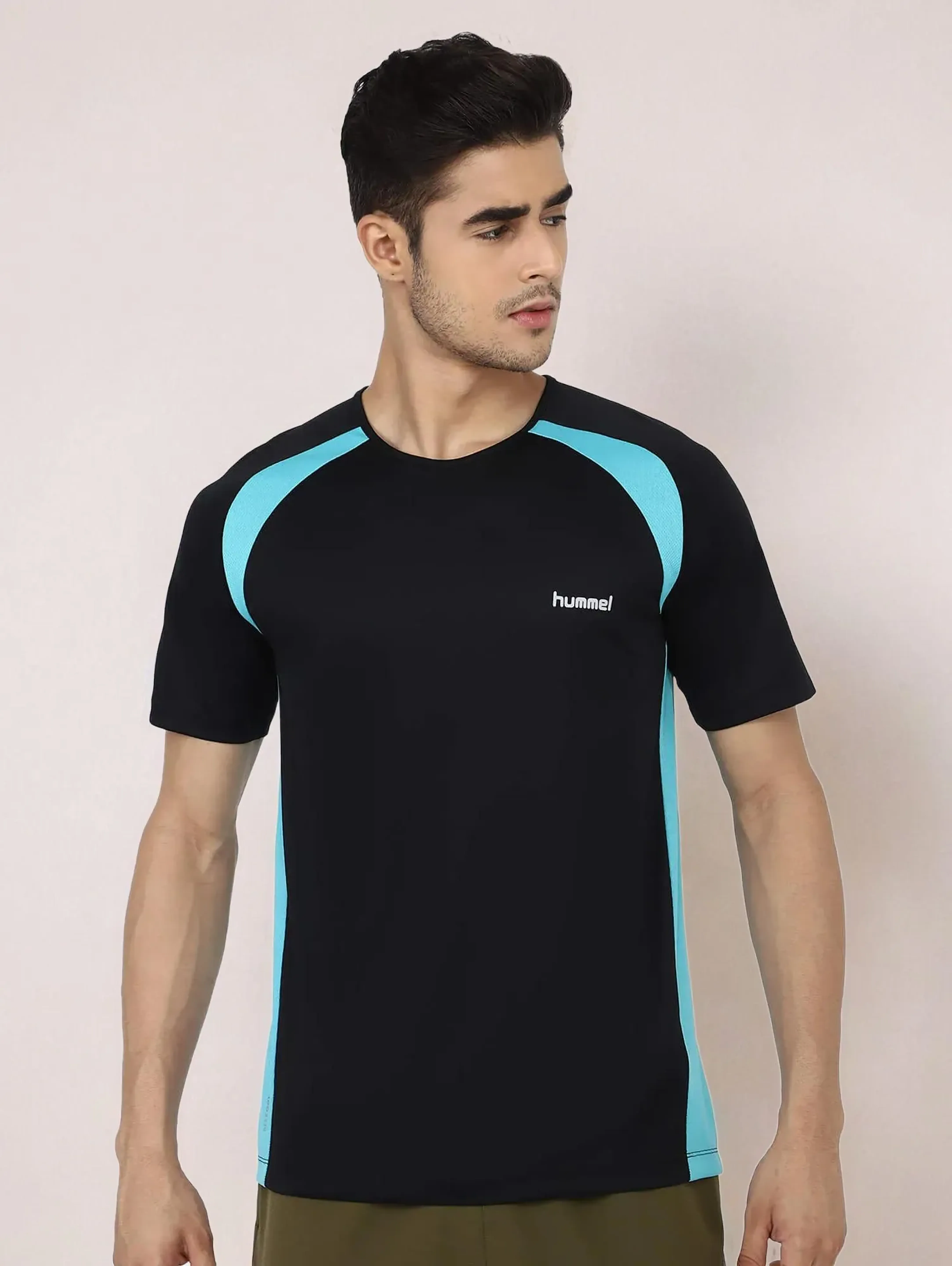 Calin Men Polyester Black T-Shirt – Hummel India