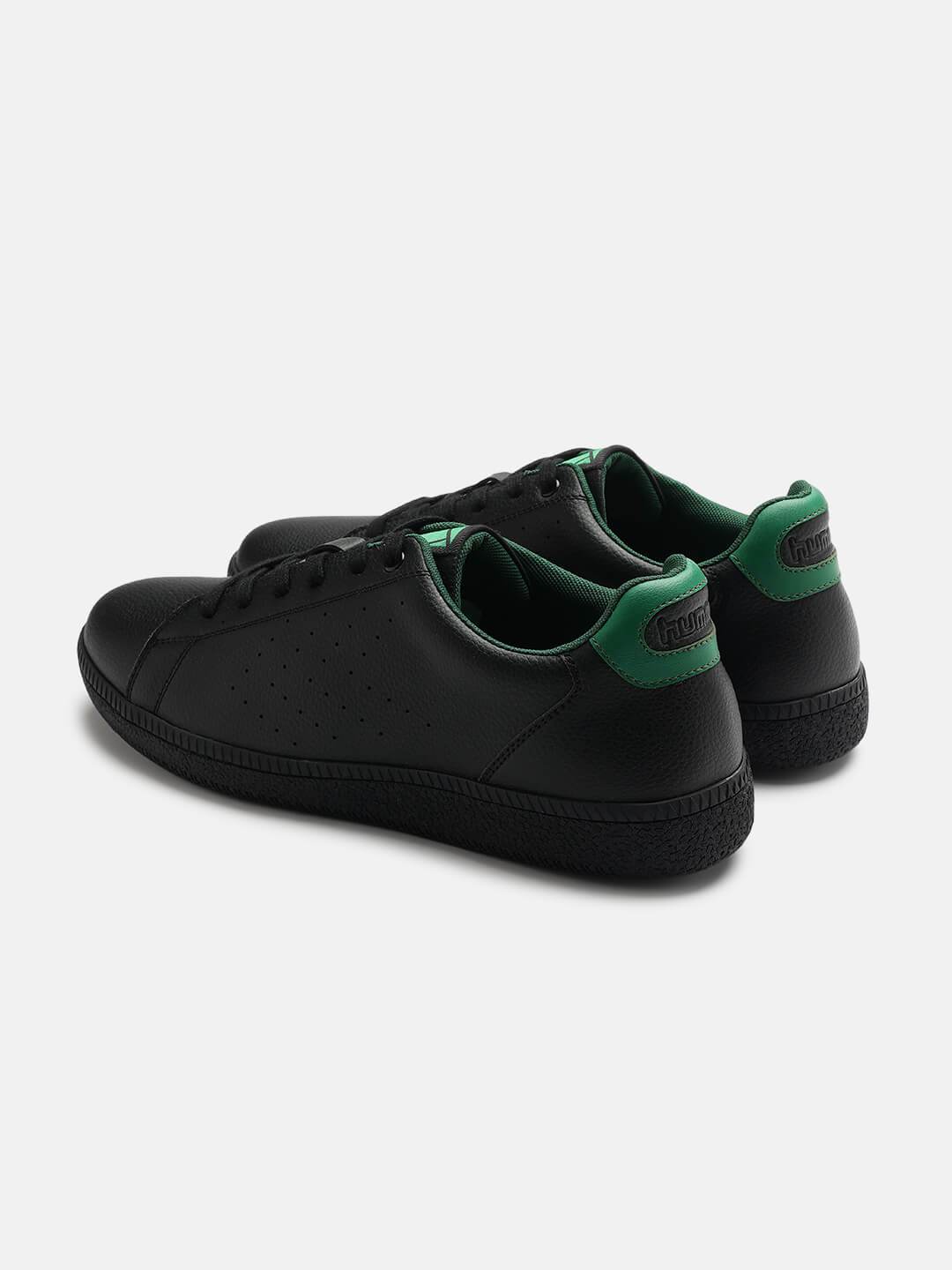 Classic Pinnacle Men Casual Lace-up Sneaker - Hummel India