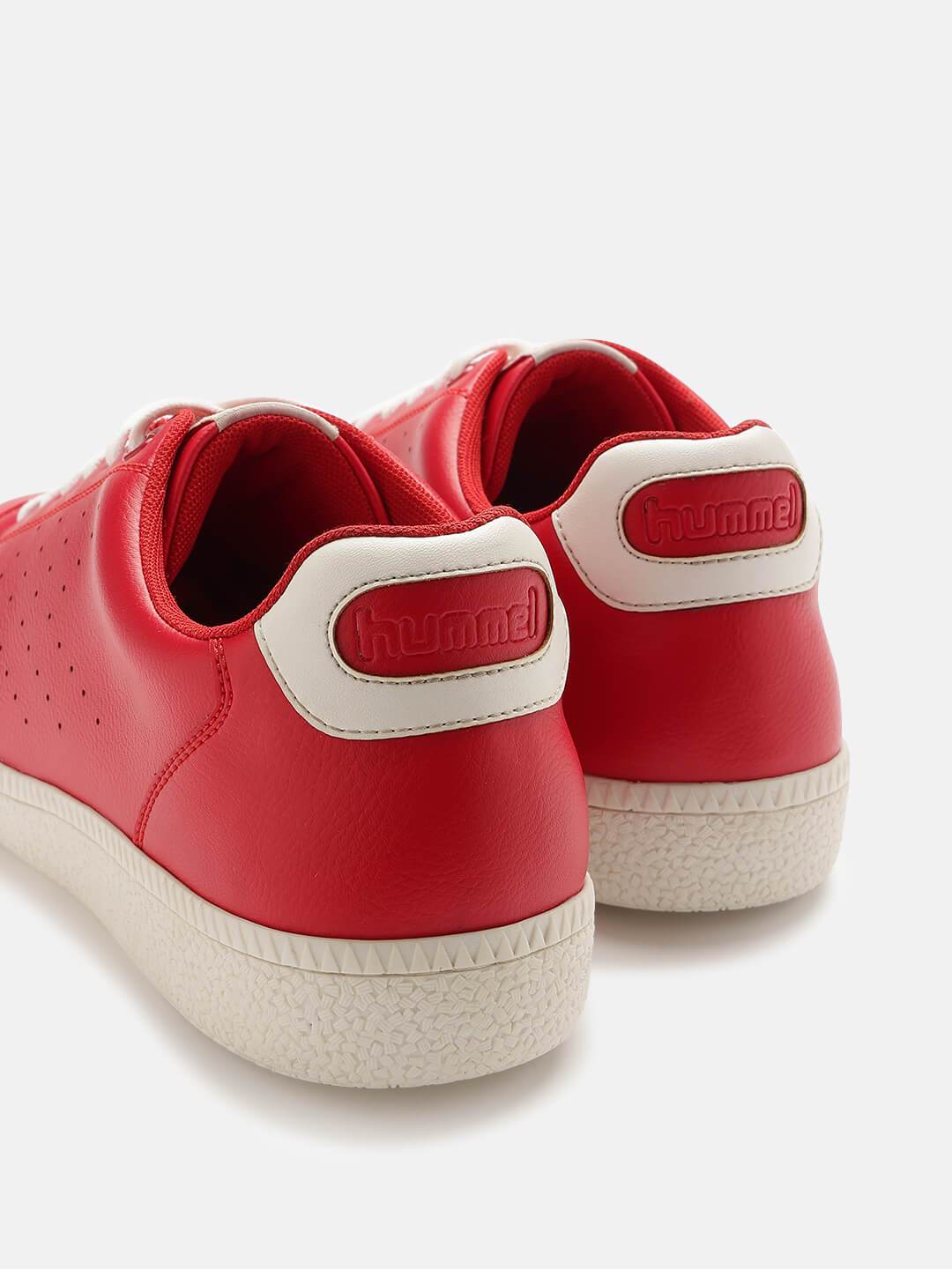 Classic Pinnacle Men Casual Lace-up Sneaker - Hummel India