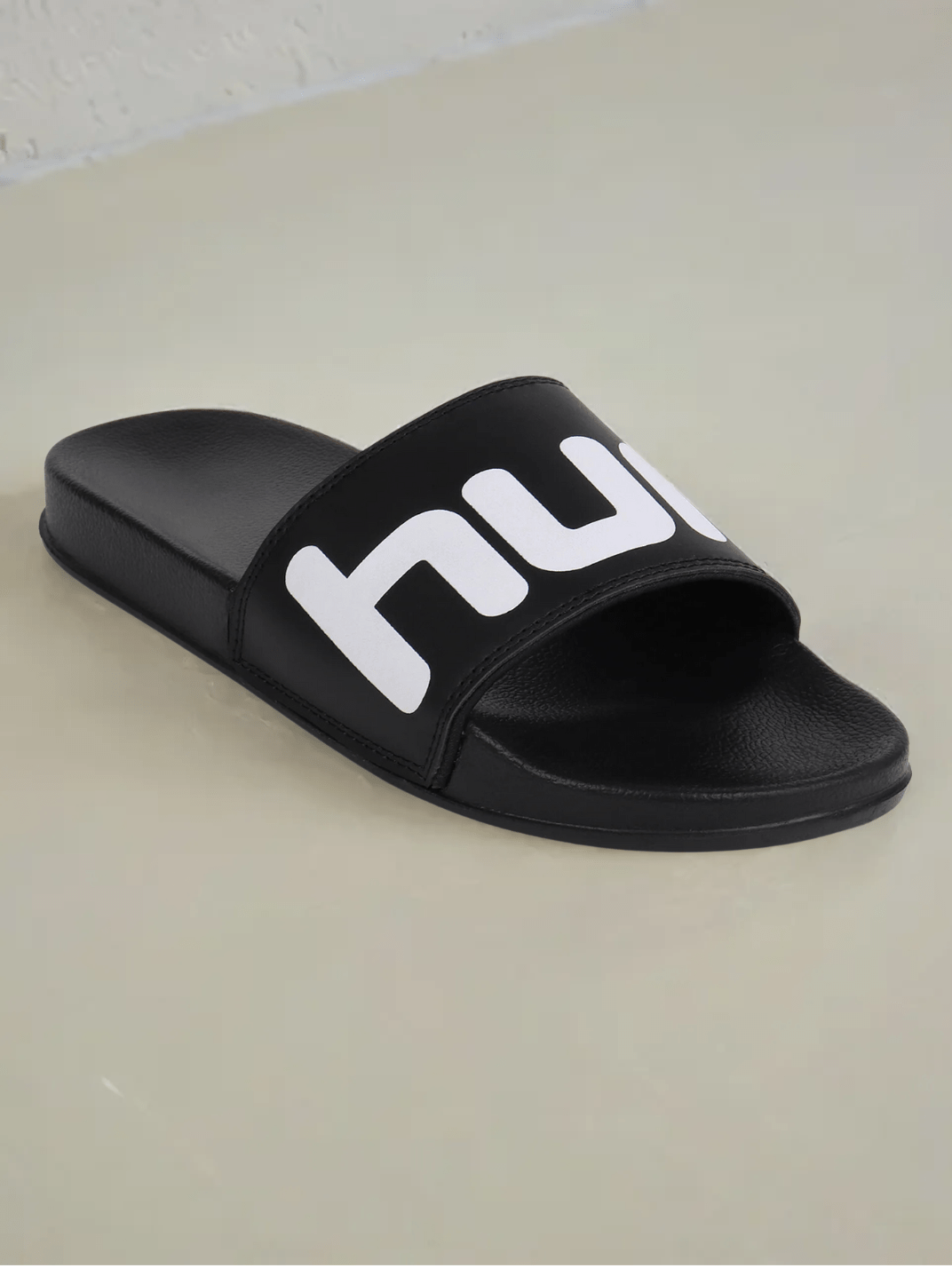 Fila black discount sliders