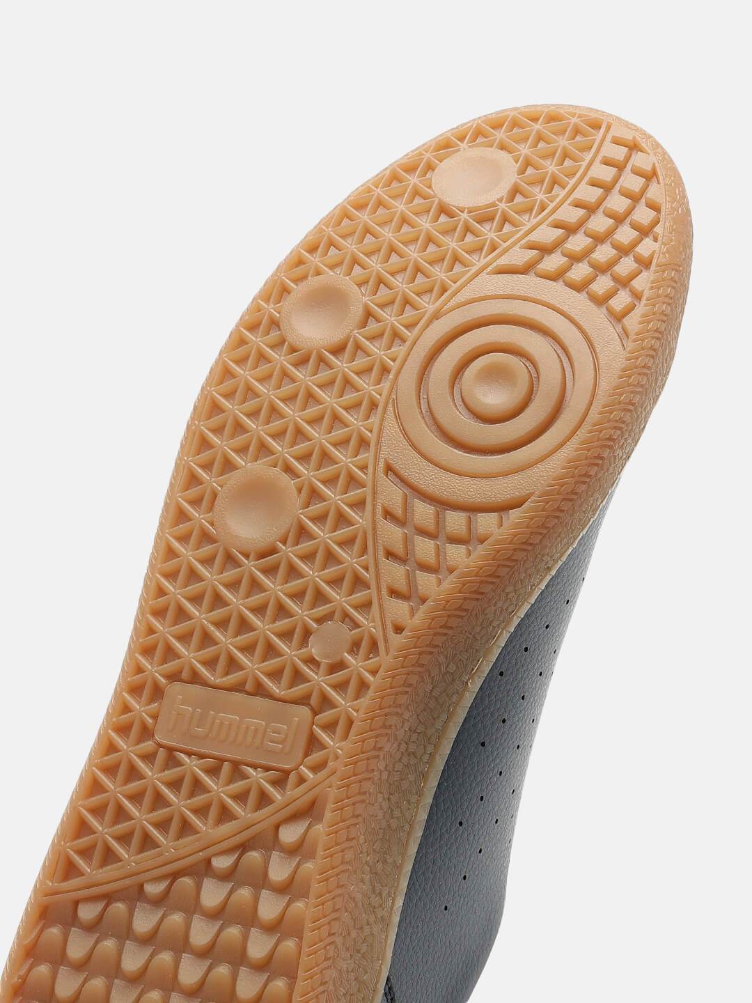 Classic Pinnacle Men Casual Lace-up Sneaker - Hummel India