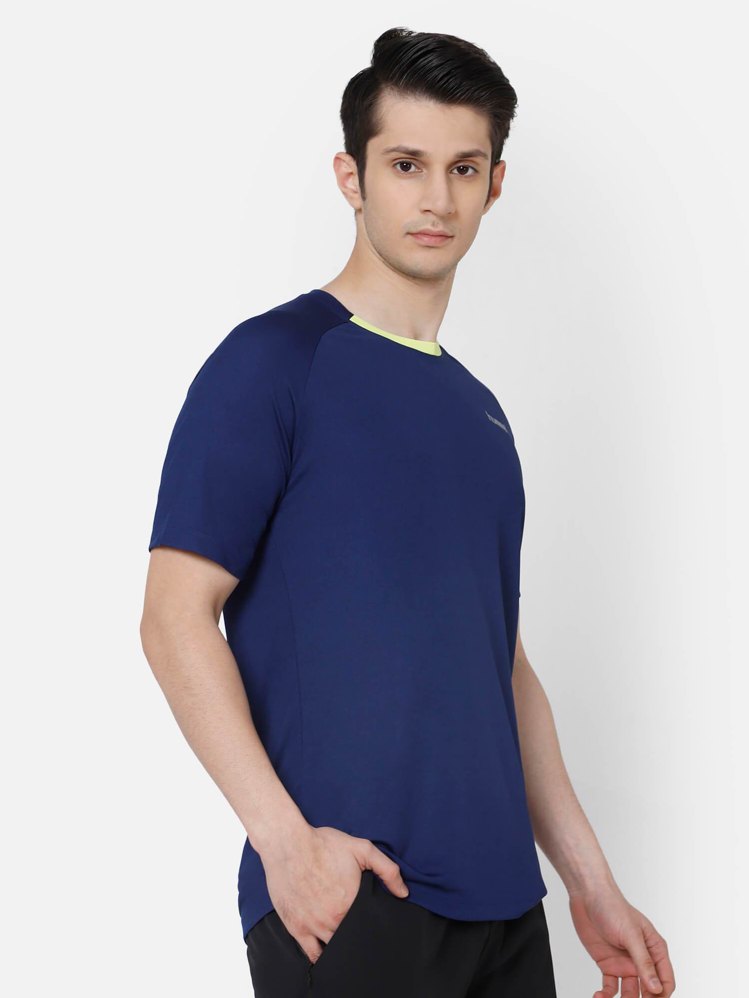 Jish Polyester T-Shirt - Hummel India