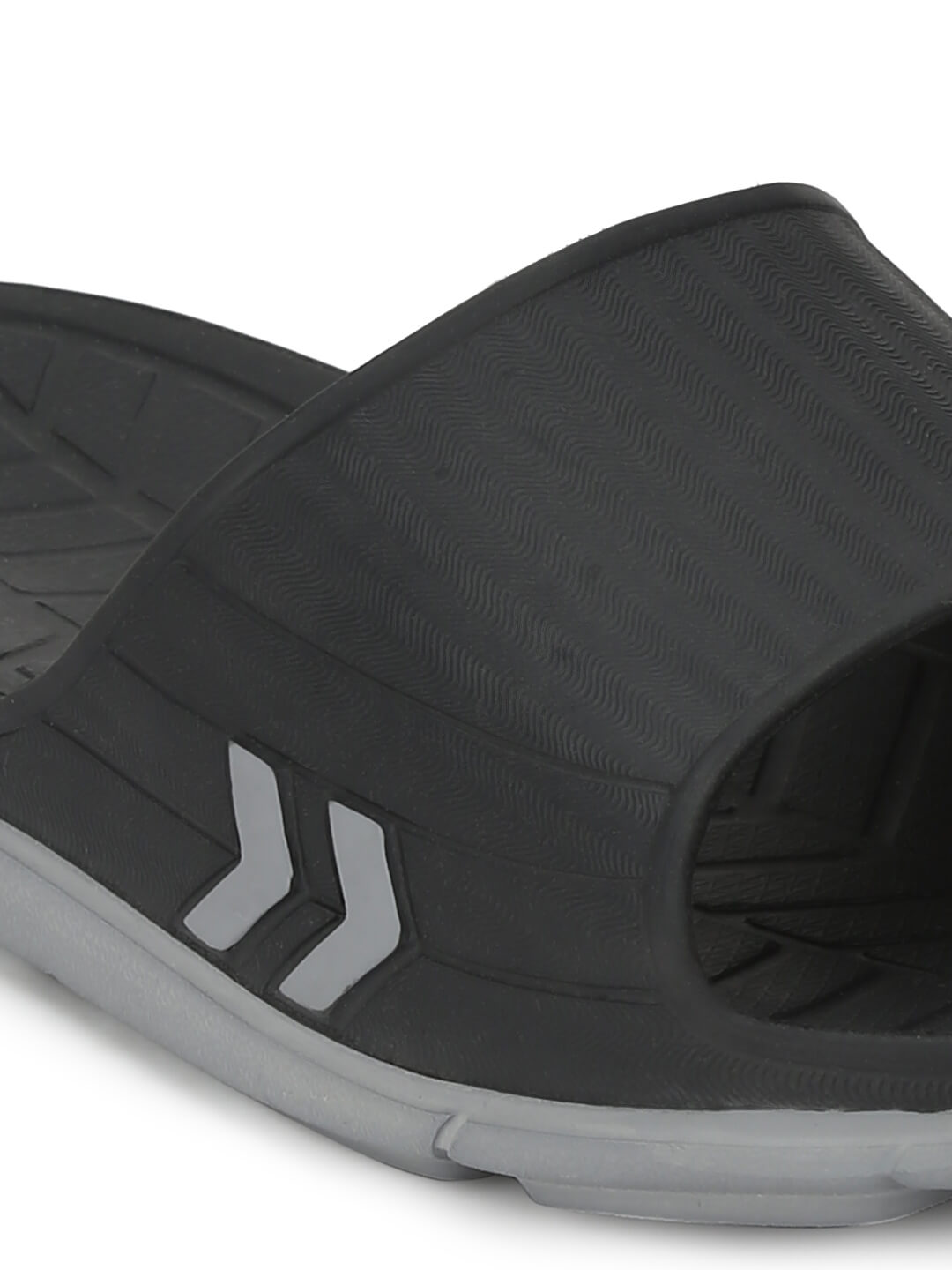 Buy Black Flip Flop & Slippers for Men by Hummel Online